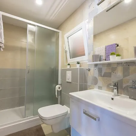 Apartament Mobile Luna *