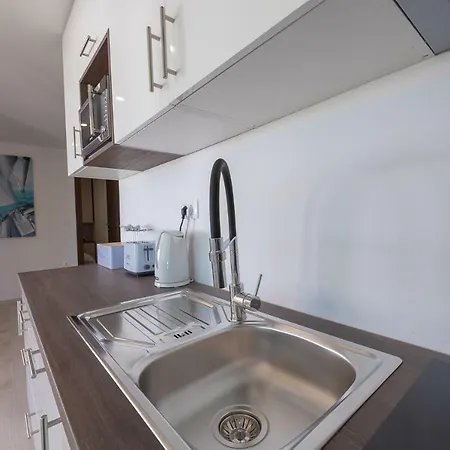 Mobile Luna Apartament *
